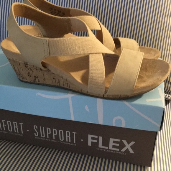 New shoes by Lifestride - Picture 2 of 2